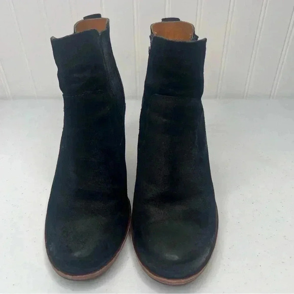 Kork-Ease Verdelet Black Burnished Suede Almond Toe Block Heel Ankle Sz 7 - Picture 3 of 13